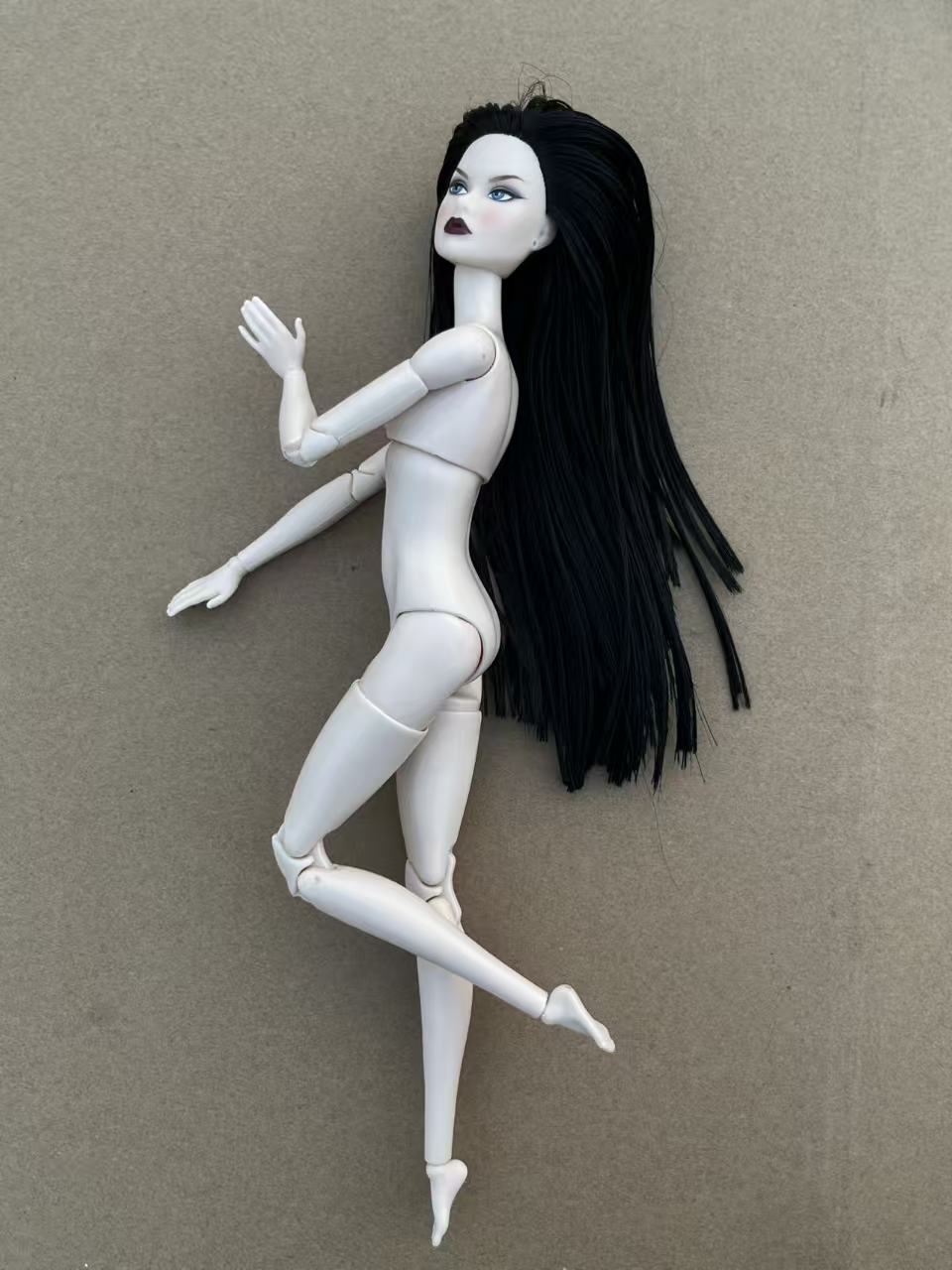 Figur Mainan Koleksi Superwhit - Yoga Fitness Model ulasan dan harga